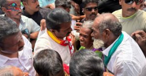 “துப்பாக்கிச் சூட்டில் பாதிக்கப்பட்ட மணிகண்டன் குடும்பத்திற்கு சீமான் நேரில் ஆறுதல்!” – ஆலங்குளத்தில் உருக்கமான சந்திப்பு!