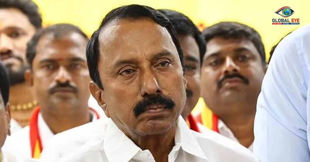 ஈரோடு அதிமுக-வில் சலசலப்பு: தவெக-வில் இணைந்த 42-வது வட்டச் செயலாளர் வீரா செந்தில்!