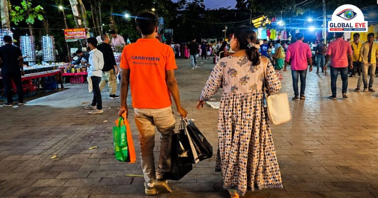 பைகளை தூக்க இனி கவலை வேண்டாம்! டெல்லியில் அறிமுகமானது அசத்தலான “CARRY MEN” சேவை!