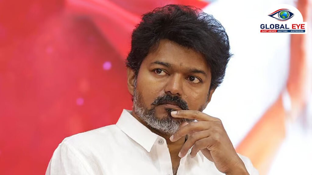 10, 12-ஆம் வகுப்பு பொதுத்தேர்வில் முதல் 3 இடங்களைப் பிடித்த மாணவர்களுக்கு விரைவில் ‘விஜய் விருது’: த.வெ.க. சார்பில் பிரம்மாண்ட ஏற்பாடு!