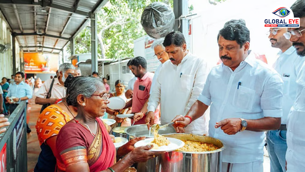 பிரதமர் மோடி மக்கள் சேவை தொடர்ந்து ஆற்ற வேண்டும்: நயினார் நாகேந்திரன் சிறப்பு பூஜை