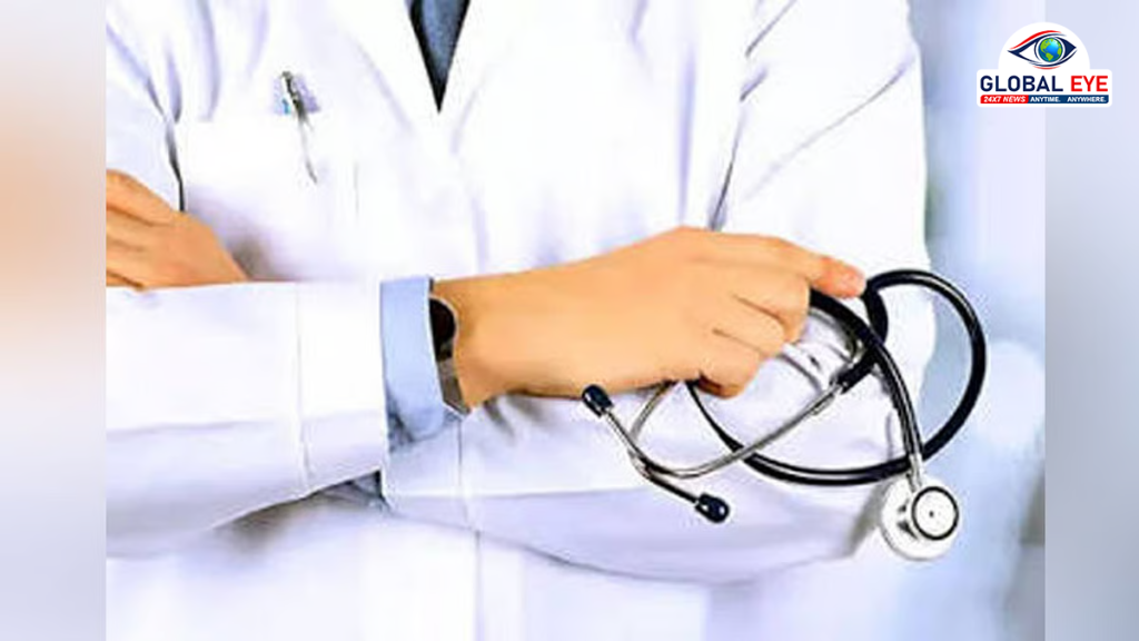 அரசு மருத்துவர்கள் தனியாகப் பயிற்சி (Private Practice) செய்யக் கூடாது: உச்ச நீதிமன்றம் அதிரடி உத்தரவு!