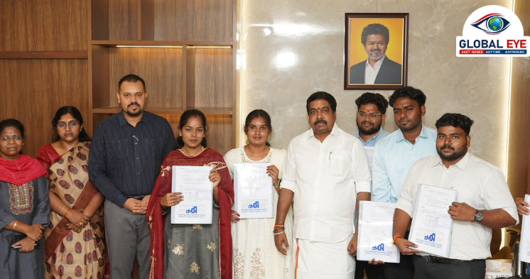 வீட்டு வசதி மற்றும் நகர்ப்புற வளர்ச்சித் துறையில் புதிய நியமனங்கள்! 9 பேருக்குப் பணி ஆணை வழங்கினார் அமைச்சர் ப.ராஜ்குமார்!