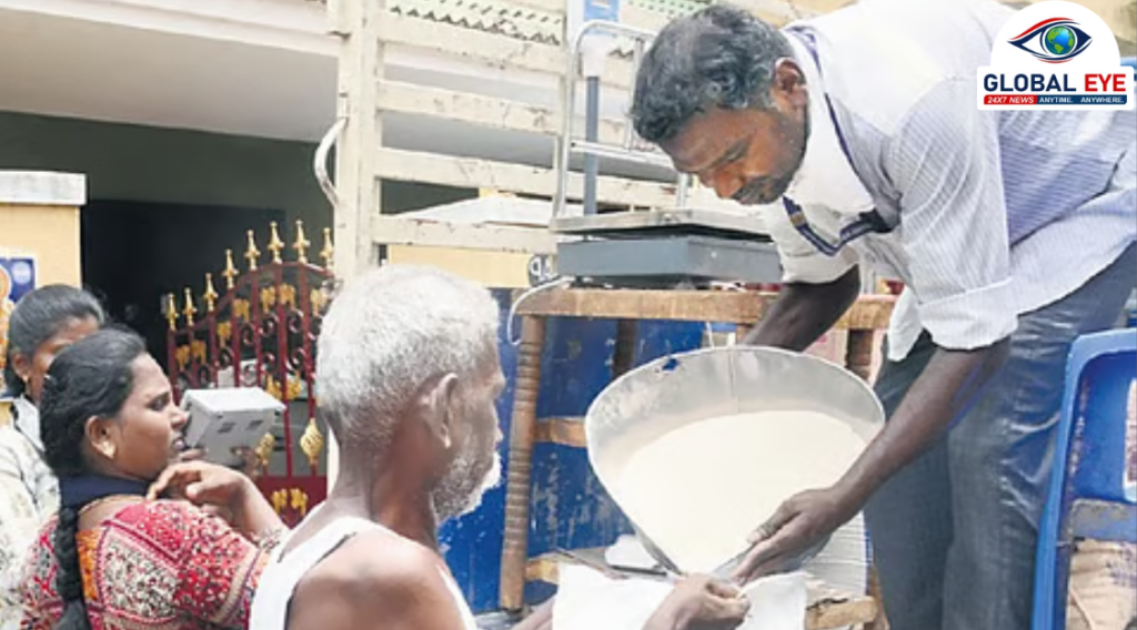 முதியோர் & மாற்றுத்திறனாளிகளின் இல்லங்களுக்கே சென்று ரேஷன் பொருட்கள் விநியோகம்! – சென்னை மண்டலக் கூட்டுறவுத் துறை உத்தரவு!