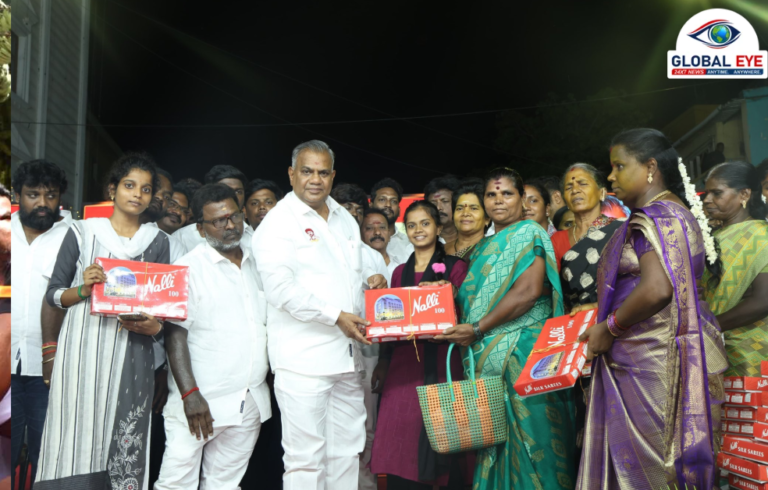 🎁 முதலமைச்சரின் பிறந்தநாள் விழா: தியாகராய நகர் மற்றும் ஆயிரம் விளக்கு தொகுதிகளில் நல்லி சில்க் புடவை உட்பட உயர்தரப் பரிசுகளுடன் 5,552 பேருக்கு மாபெரும் நலத்திட்ட உதவிகள் – அமைச்சர் புஸ்ஸி என். ஆனந்த் வழங்கல்!