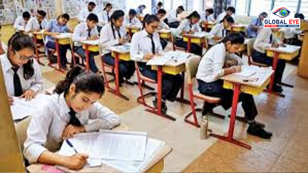 9 மற்றும் 10-ஆம் வகுப்புகளில் 3 மொழிகள் கட்டாயம்: சிபிஎஸ்இ (CBSE) பள்ளிகளுக்கு புதிய அதிரடி உத்தரவு!