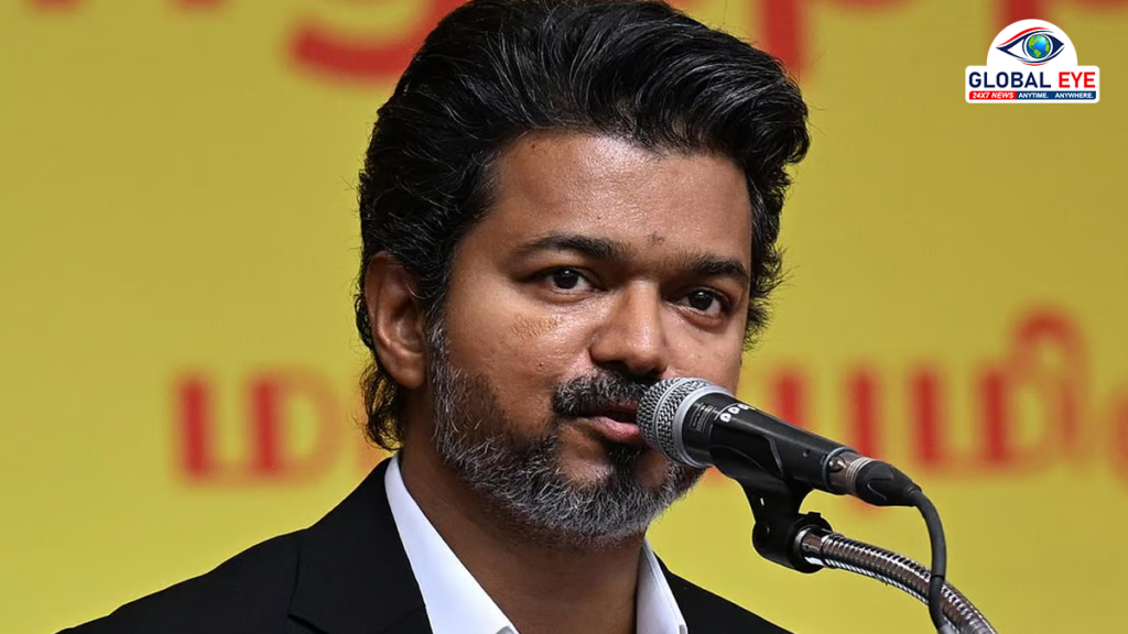 “மனிதநேயமும் நாட்டுப்பற்றும் கொண்ட புதிய சமுதாயத்தை உருவாக்குவோம்” – தியாகிகள் தினத்தில் முதலமைச்சர் விஜய் வீரவணக்கம்!