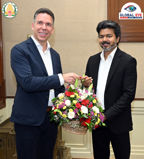 தமிழ்நாட்டில் குவியும் பிரம்மாண்ட உலகளாவிய முதலீடுகள்! முதலமைச்சர் ச. ஜோசப் விஜய்யை நேரில் சந்தித்த ‘டெய்ம்லர்’ (Daimler India) உலகளாவிய சி.இ.ஓ டார்ஸ்டன் ஷ்மிட்(CEO Torsten Schmidt)!