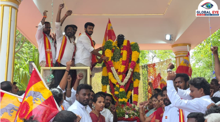 கர்மவீரரின் 124-வது பிறந்தநாள்: விருதுநகர் மணிமண்டபத்தில் காமராஜர் சிலைக்கு மாலை அணிவித்து எம்.எல்.ஏ எஸ்.பி. செல்வம் மரியாதை!