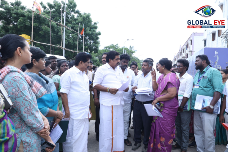 கண்ணகி நகர் மற்றும் எழில் நகர் குடியிருப்புப் பகுதிகளில் புனரமைப்புப் பணிகள் தீவிர ஆய்வு! மாண்புமிகு அமைச்சர் ப. ராஜ்குமார் நேரில் களப்பரிசீலனை!