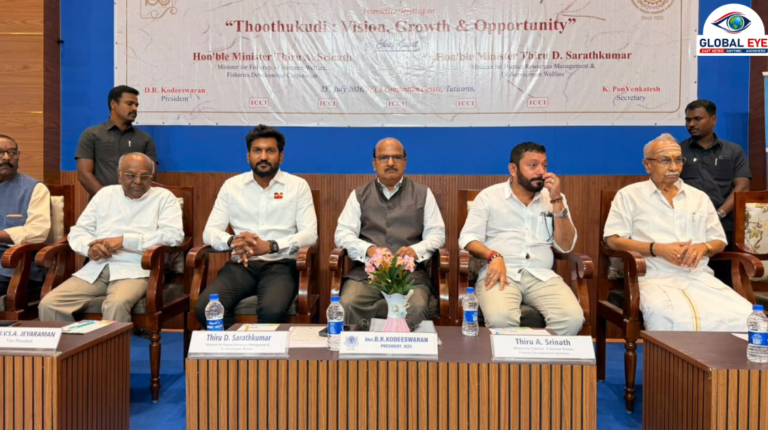 தூத்துக்குடியில் “பார்வை, வளர்ச்சி & வாய்ப்பு” கலந்துரையாடல் கூட்டம்! மாணவர்கள் மற்றும் கல்வி உதவித்தொகை வழங்கி சிறப்பித்த அமைச்சர்கள்!