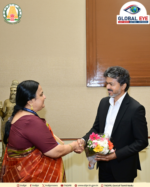 🤝 தலைமைச் செயலகத்தில் முக்கியச் சந்திப்பு! முதலமைச்சர் திரு. ச. ஜோசப் விஜய் அவர்களைச் சந்தித்துப் பேசினார் ஜே.என்.யு (JNU) துணை வேந்தர் பேராசிரியர் டி. சாந்திஸ்ரீ!