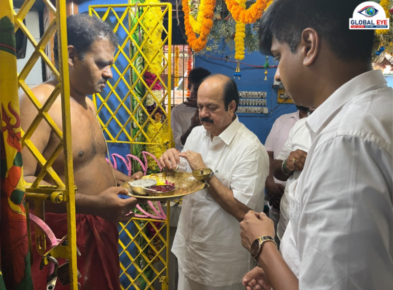 ஆயிரம் விளக்கு பவானி அம்மன் கோயிலில் ஆடி வெள்ளி வழிபாடு! – J.C.D. பிரபாகர் தரிசனம்!