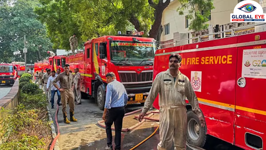 ஜார்க்கண்ட்: எஃகு தொழிற்சாலையில் ஏற்பட்ட பயங்கர தீ விபத்தில் 3 பேர் உயிரிழப்பு!