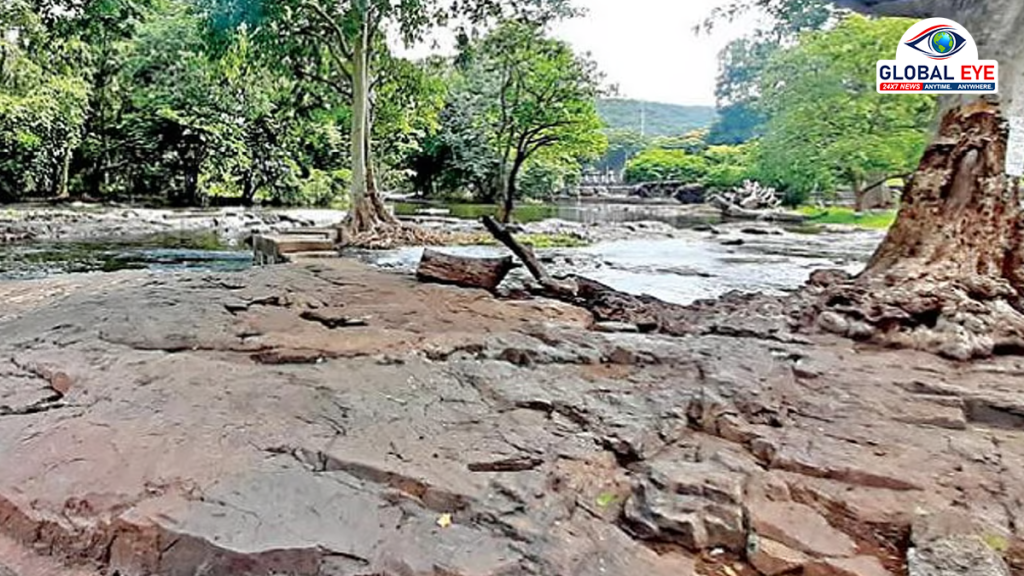 ஒகேனக்கலில் சற்று அதிகரித்த நீர்வரத்து: காவிரியில் விநாடிக்கு 500 கனஅடியாக உயர்வு!