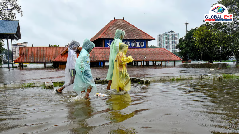 70 கி.மீ. வேகத்தில் சூறாவளி காற்றுடன் கனமழை: பல்வேறு மாநிலங்களுக்கு வானிலை மையம் எச்சரிக்கை!