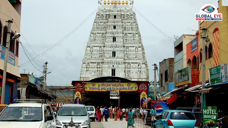 திருச்சானூர் பத்மாவதி தாயார் கோயிலில் வரலட்சுமி விரத ஏற்பாடுகள் மும்முரம்