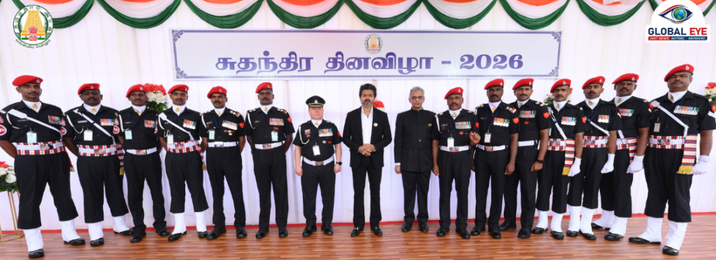 சுதந்திர தின விழா நினைவூட்டல்: இராணுவ வீரர்களுடன் மாண்புமிகு முதலமைச்சர் குழுப் புகைப்படம்!