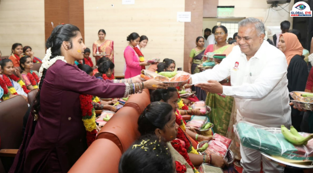 சென்னையில் சமுதாய வளைகாப்பு விழா: கர்ப்பிணிப் பெண்களுக்கு நலுங்கு வைத்துச் சீர்வரிசை வழங்கினார் அமைச்சர் திரு. என். ஆனந்த்!