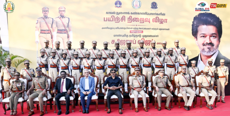 “முதலமைச்சருடன் கம்பீரக் குரூப் போட்டோ!”: இளம் DSP-களின் பயிற்சி நிறைவு விழா… வைரலாகும் புகைப்படம்!