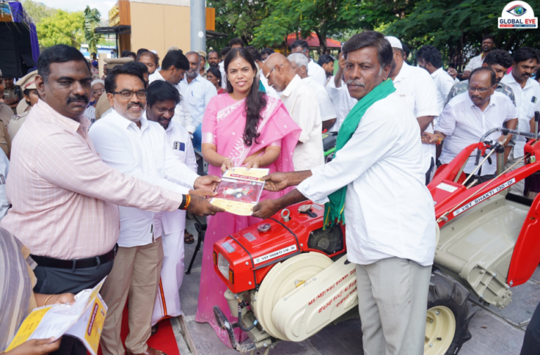 கிருஷ்ணகிரியில் ரூ. 2 கோடியில் சிறுவர் பூங்கா திறப்பு மற்றும் நலத்திட்ட உதவிகள் வழங்கல்: அமைச்சர் கீர்த்தனா பங்கேற்பு!